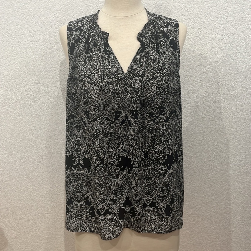 Simply Vera VERA WANG Size M Black/White Pleated Neck Sleeveless Tank‎ Top